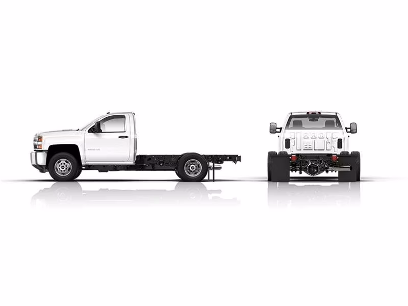 2025 Chevrolet Silverado 3500HD Chassis Cab - Image 3