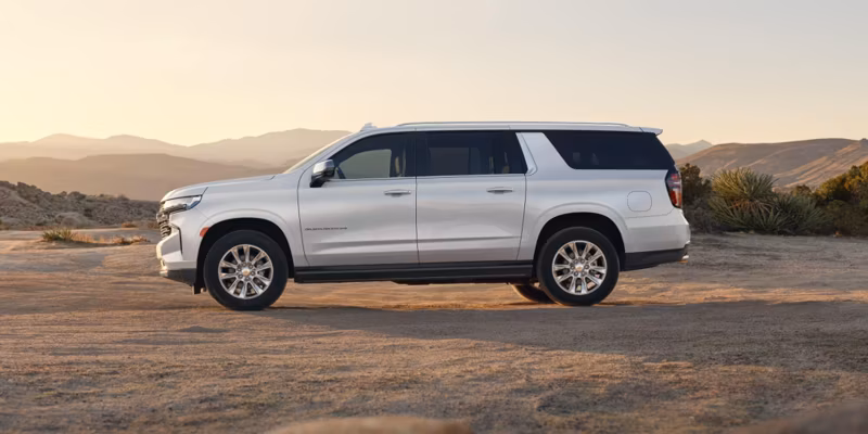 2025 Chevrolet SUBURBAN Z71 - Image 10