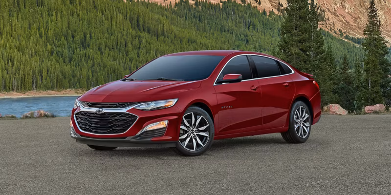 2025 Chevrolet MALIBU LT - Image 3