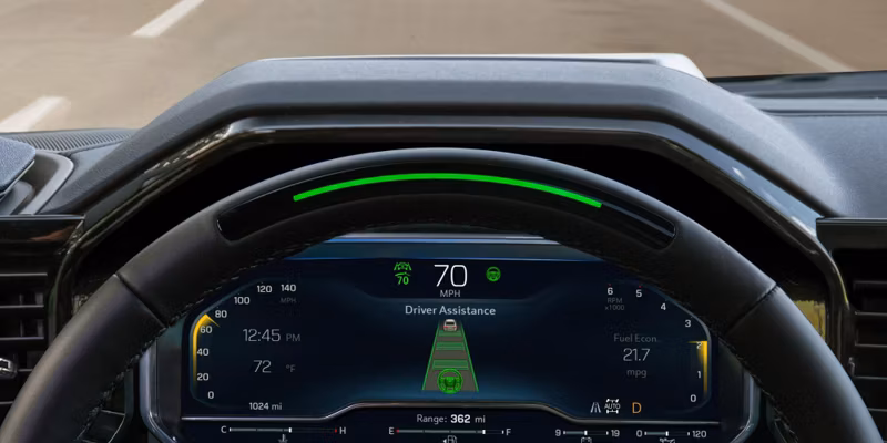 2025 Chevrolet SILVERADO LT Crew Cab, Standard Bed (2WD) - Image 30