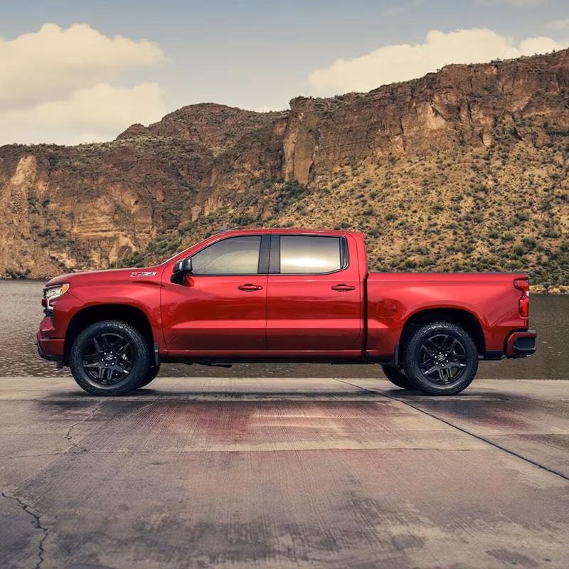 2025 Chevrolet SILVERADO LT Double Cab, Standard Bed (4WD) - Image 14