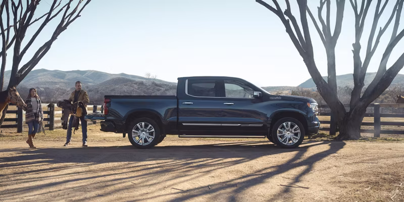 2025 Chevrolet SILVERADO Custom Crew Cab, Short Bed (4WD) - Image 50