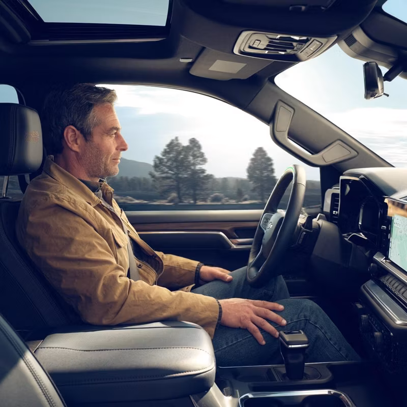 2025 Chevrolet SILVERADO WT Crew Cab, Short Bed (2WD) - Image 75