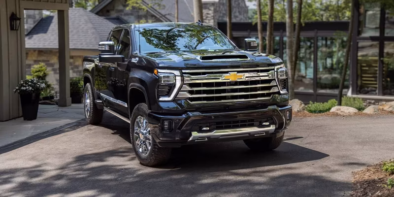 2026 Chevrolet Silverado 2500 HD High Country Crew Cab, Long Bed (4WD) - Image 2
